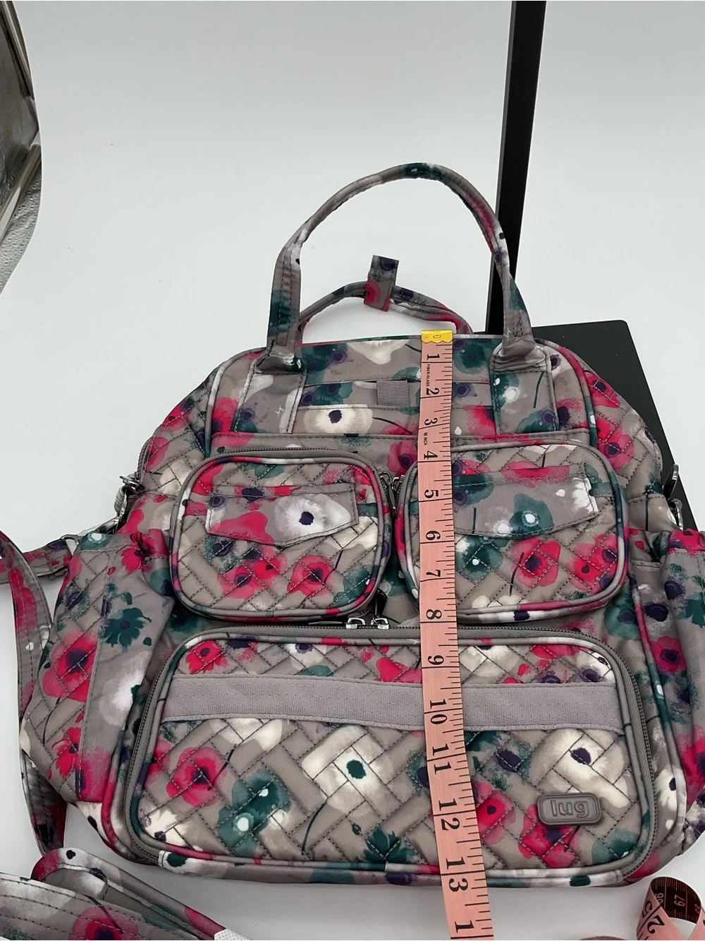 lug stylish quilted
